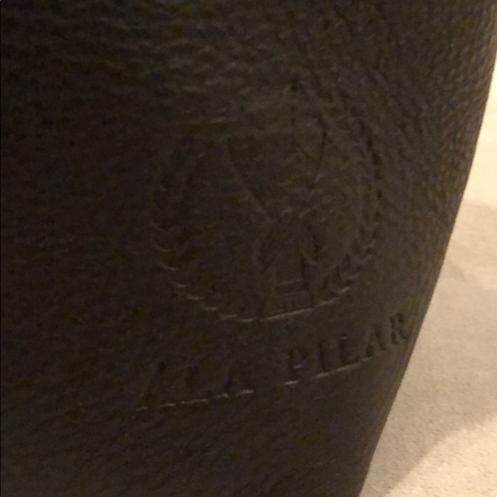 Ala Pilar dark brown leather tote bag - Picture 4 of 8